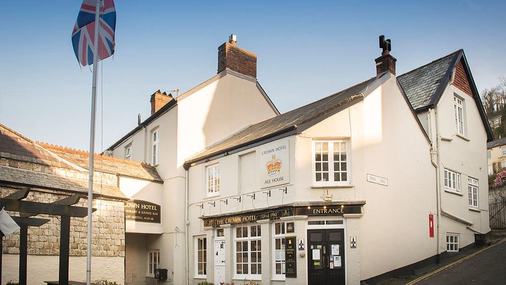 The Crown Lynton